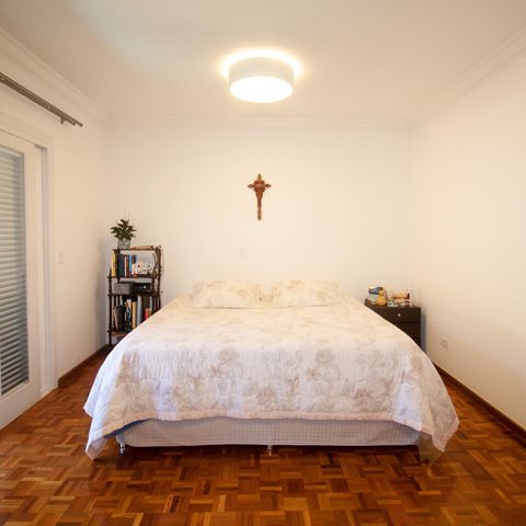 Casa à venda com 460m², 4 quartos e 3 vagas Casa à venda com 460m², 4 quartos e 3 vagasQuarto 3