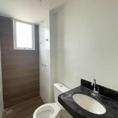 Apartamento à venda com 111m², 3 quartos e 2 vagasBanheiro da Suíte