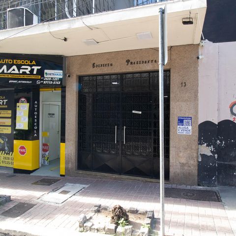 Apartamento à venda com 56m², 2 quartos e sem vagaFachada 