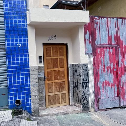 Casa à venda com 148m², 2 quartos e sem vagaFachada