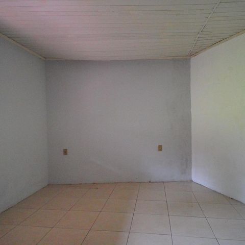 Casa à venda com 70m², 1 quarto e 2 vagasSuíte