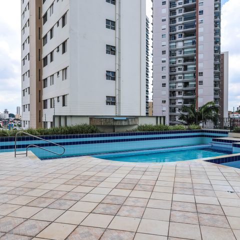 Apartamento à venda com 68m², 3 quartos e 2 vagasPiscina