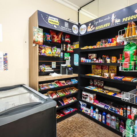 Apartamento à venda com 68m², 3 quartos e 2 vagasMini Mercado