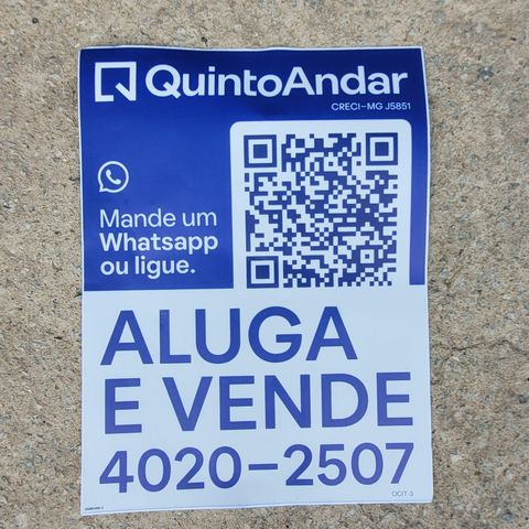 Casa à venda com 212m², 3 quartos e 2 vagas Casa à venda com 212m², 3 quartos e 2 vagasPlaca