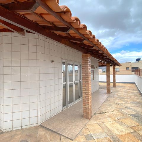 Apartamento à venda com 166m², 3 quartos e 2 vagasVaranda Sala de Estar