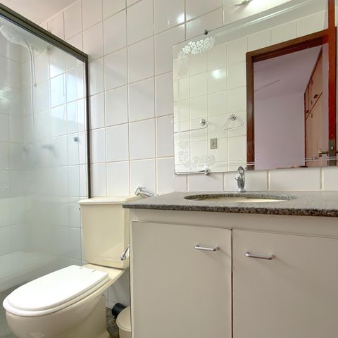 Apartamento à venda com 166m², 3 quartos e 2 vagasBanheiro da Suíte 1