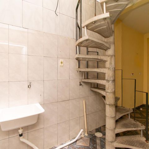 Casa à venda com 129m², 3 quartos e 1 vaga Casa à venda com 129m², 3 quartos e 1 vagaÁrea de Serviço