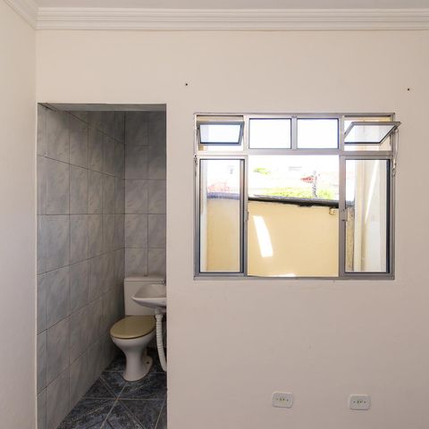 Casa à venda com 129m², 3 quartos e 1 vaga Casa à venda com 129m², 3 quartos e 1 vagaBanheiro de Serviço