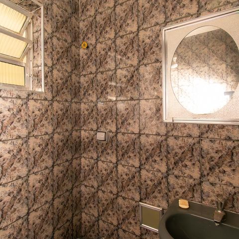 Casa à venda com 129m², 3 quartos e 1 vaga Casa à venda com 129m², 3 quartos e 1 vagaBanheiro Social