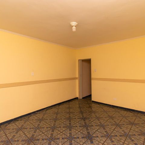 Casa à venda com 129m², 3 quartos e 1 vaga Casa à venda com 129m², 3 quartos e 1 vagaSuíte