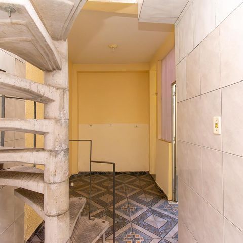 Casa à venda com 129m², 3 quartos e 1 vaga Casa à venda com 129m², 3 quartos e 1 vagaÁrea de Serviço