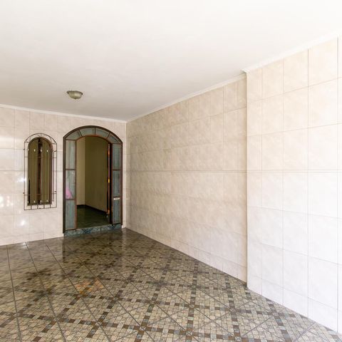 Casa à venda com 129m², 3 quartos e 1 vaga Casa à venda com 129m², 3 quartos e 1 vagaGaragem