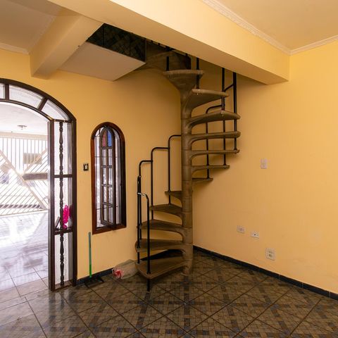 Casa à venda com 129m², 3 quartos e 1 vaga Casa à venda com 129m², 3 quartos e 1 vagaSala