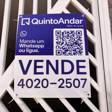 Casa à venda com 129m², 3 quartos e 1 vaga Casa à venda com 129m², 3 quartos e 1 vagaPlaca instalada