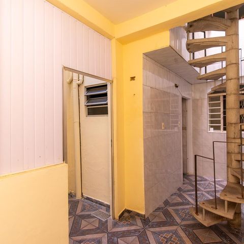 Casa à venda com 129m², 3 quartos e 1 vaga Casa à venda com 129m², 3 quartos e 1 vagaCorredor