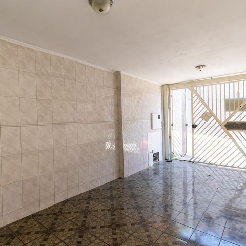 Casa à venda com 129m², 3 quartos e 1 vaga Casa à venda com 129m², 3 quartos e 1 vagaGaragem