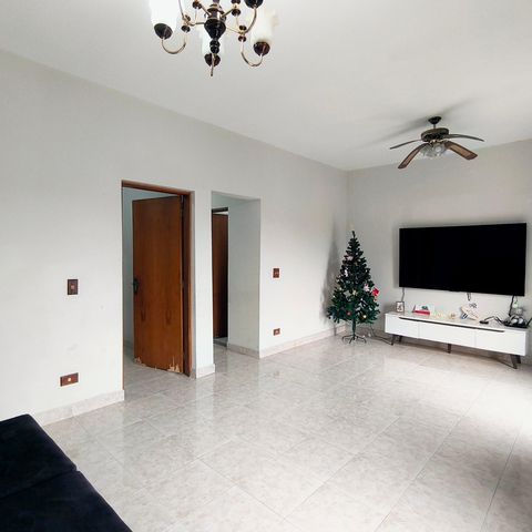 Casa à venda com 464m², 4 quartos e 5 vagas