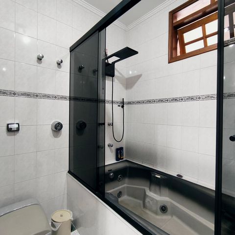 Casa à venda com 464m², 4 quartos e 5 vagas