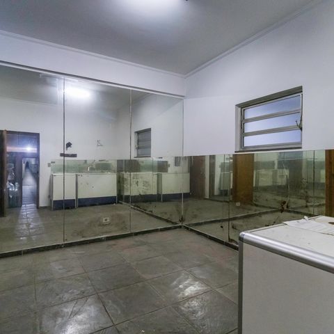 Casa à venda com 600m², 5 quartos e 6 vagasGaragem