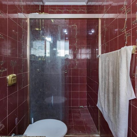 Casa à venda com 600m², 5 quartos e 6 vagasBanheiro da Suite 3