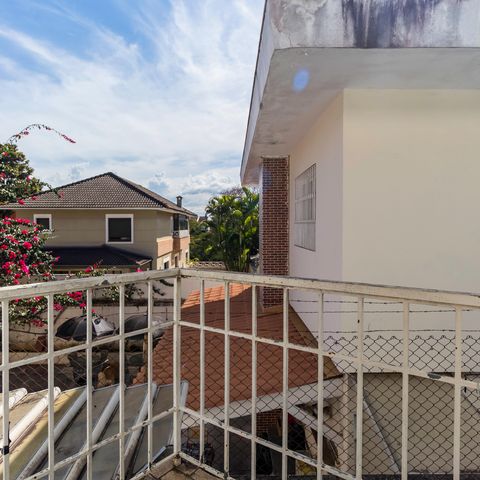 Casa à venda com 600m², 5 quartos e 6 vagasVaranda da Suite 3