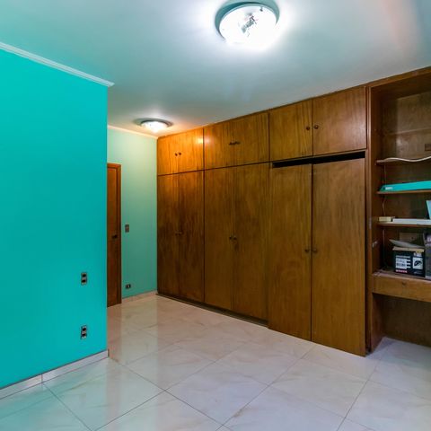 Casa à venda com 600m², 5 quartos e 6 vagasSuite 4