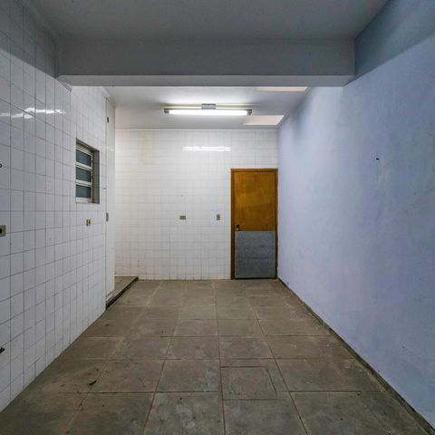 Casa à venda com 600m², 5 quartos e 6 vagasÁrea de Serviço