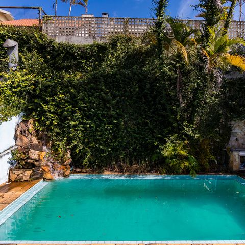 Casa à venda com 600m², 5 quartos e 6 vagasVista da Suite 4