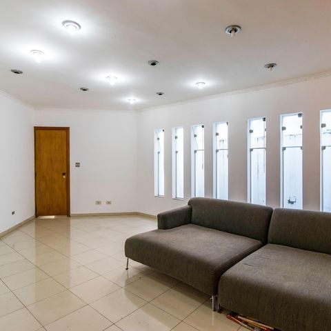 Casa à venda com 600m², 5 quartos e 6 vagasSala 3