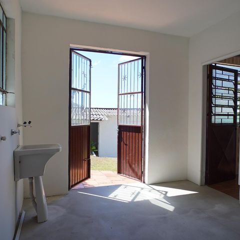 Casa à venda com 146m², 4 quartos e 2 vagasÁrea de Serviço