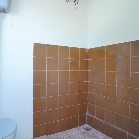 Casa à venda com 146m², 4 quartos e 2 vagasCasa 2 - Banheiro social