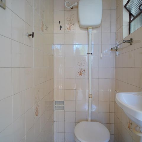 Casa à venda com 146m², 4 quartos e 2 vagasBanheiro de serviço