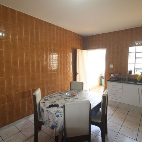 Casa à venda com 300m², 3 quartos e 3 vagasCozinha