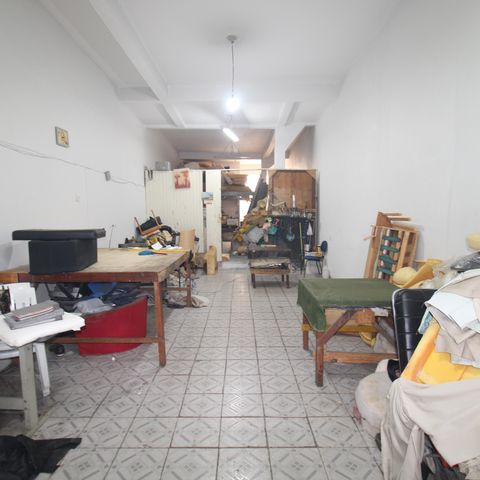 Casa à venda com 300m², 3 quartos e 3 vagasGaragem
