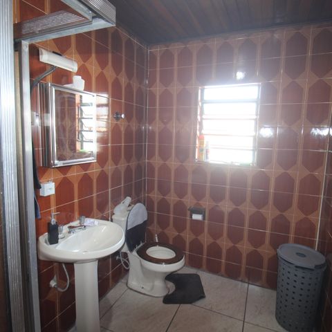 Casa à venda com 300m², 3 quartos e 3 vagasBanheiro Social