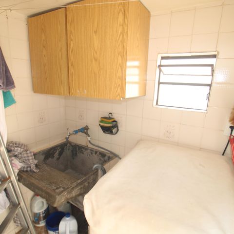 Casa à venda com 300m², 3 quartos e 3 vagasÁrea de Serviço