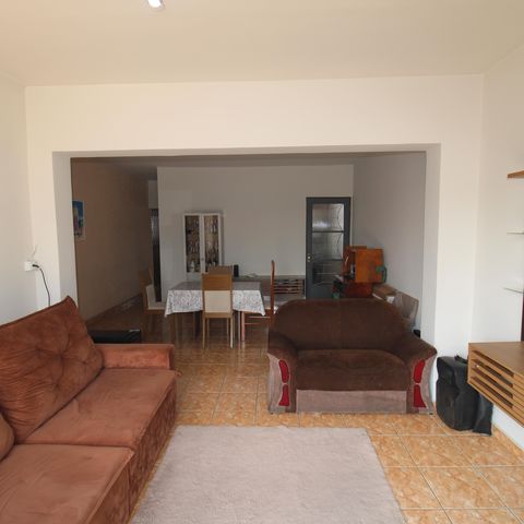 Casa à venda com 300m², 3 quartos e 3 vagasSala