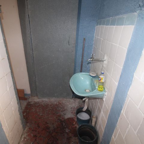Casa à venda com 300m², 3 quartos e 3 vagasBanheiro de Serviço