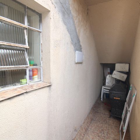 Casa à venda com 300m², 3 quartos e 3 vagasÁrea de Serviço