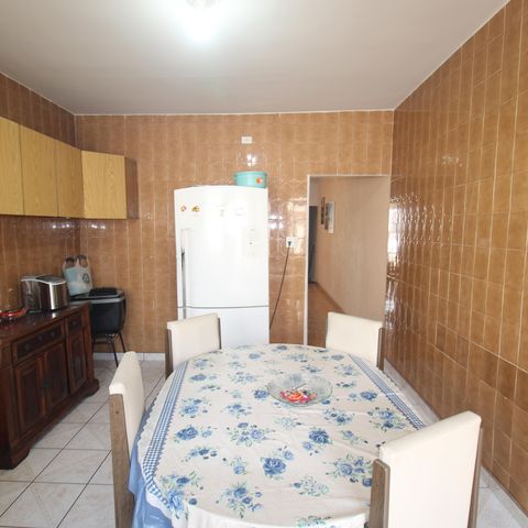 Casa à venda com 300m², 3 quartos e 3 vagasCozinha