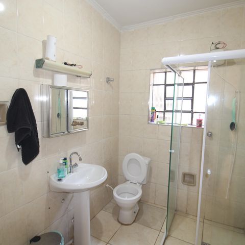 Casa à venda com 300m², 3 quartos e 3 vagasBanheiro Social 2