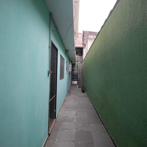 Casa à venda com 150m², 4 quartos e 2 vagasQuintal