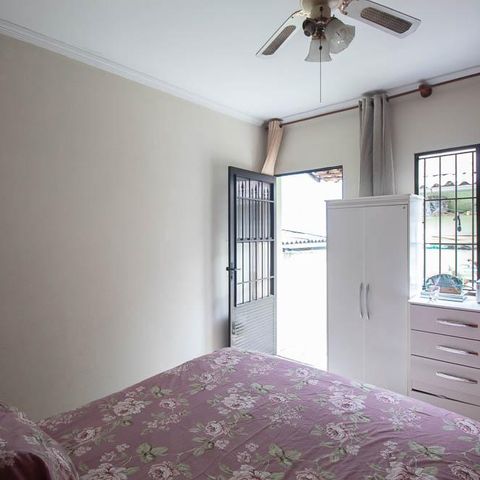 Casa à venda com 150m², 4 quartos e 2 vagasQuarto 4  da Casa 2