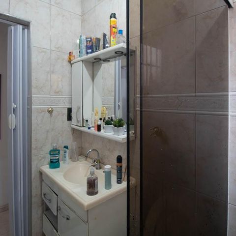 Casa à venda com 150m², 4 quartos e 2 vagasBanheiro 3