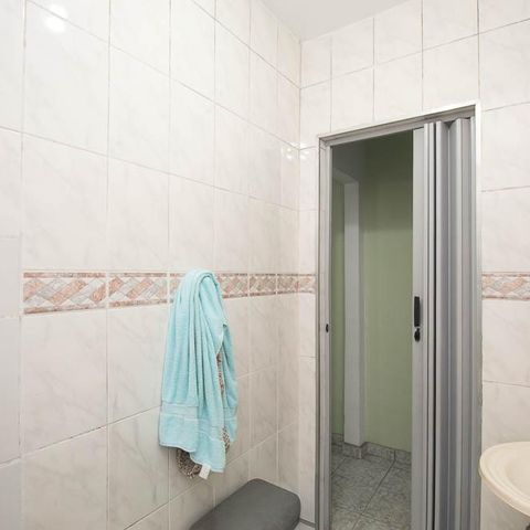 Casa à venda com 150m², 4 quartos e 2 vagasBanheiro da Casa 1