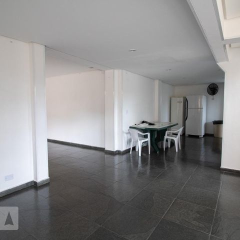 Apartamento à venda com 65m², 2 quartos e 1 vaga Apartamento à venda com 65m², 2 quartos e 1 vagaÁrea comum - Salão de festas
