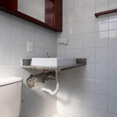 Apartamento à venda com 65m², 2 quartos e 1 vaga Apartamento à venda com 65m², 2 quartos e 1 vagaBanheiro