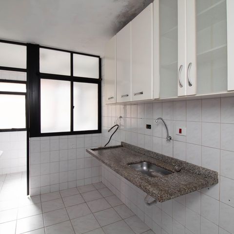 Apartamento à venda com 65m², 2 quartos e 1 vaga Apartamento à venda com 65m², 2 quartos e 1 vagaCozinha - Armários