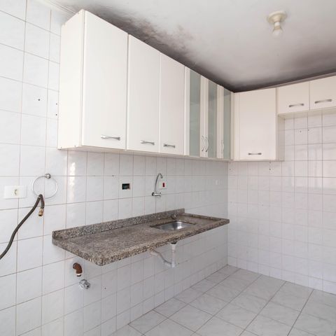 Apartamento à venda com 65m², 2 quartos e 1 vaga Apartamento à venda com 65m², 2 quartos e 1 vagaCozinha - Armários