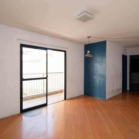 Apartamento à venda com 65m², 2 quartos e 1 vaga Apartamento à venda com 65m², 2 quartos e 1 vagaSala